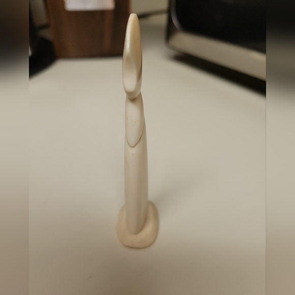 Genuine ivory like figurine of a child. - Picture 6 of 6